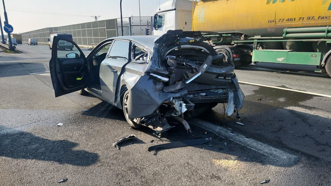 Wypadek na DK1 w Pszczynie – droga zablokowana w kierunku Katowic